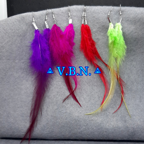 Boucles d'oreilles fantaisie plumes couleurs vives modèles aux choix