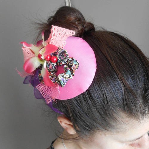 Petit chapeau mariage, peigne à chignon rétro , bibi fleur rose pastel.