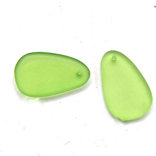 2 pendentifs en résine forme verre de mer givré vert - b08