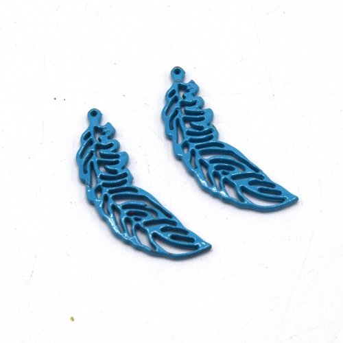 Lot de 2 plumes pendentifs filigrane colorées en métal bleu - b01
