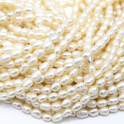 20 perles d'eau douce grain de riz grade a couleur blanche nacre  3~4x4~6 mm