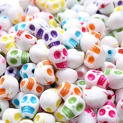 Perles tête de mort, crâne acrylique multicolore ~10 mm lot de 50 unités