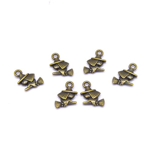 20 breloques sorcières sur balai  13mm bronze