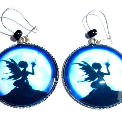 Boucles d’oreilles argentées avec cabochons en verre * fée de la lune *