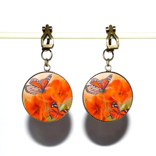 Clips d’oreilles bronze avec cabochons synthétiques * papillons oranges *