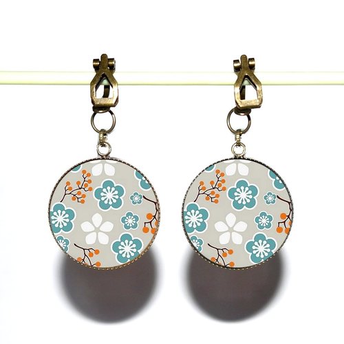 Clips d’oreilles bronze avec cabochons en résine * motifs floraux asiatiques * 3