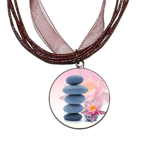 Collier organza marron avec cabochon en résine * galets zen *