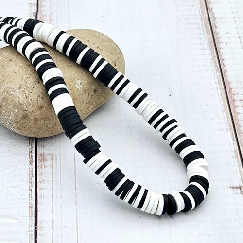 290 perles heishi noires et blanches 6mm