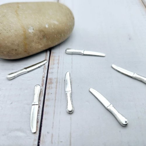 50 miniatures couteaux argentés – accessoires miniatures créations diy