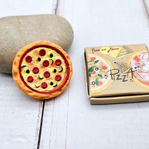 2 mini pizzas avec leur boîte – accessoires miniatures créations diy