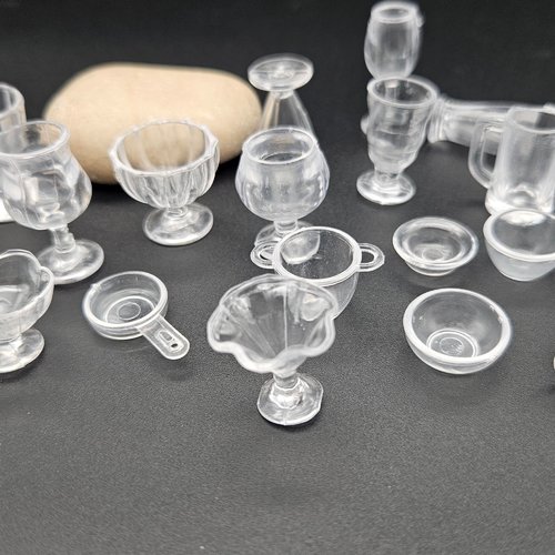17 coupes et verres miniatures en plastique - créations diy