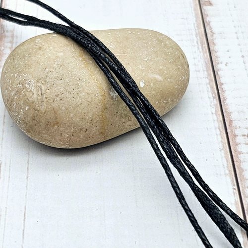 Cordon en coton ciré noir 1mm - 20 mètres