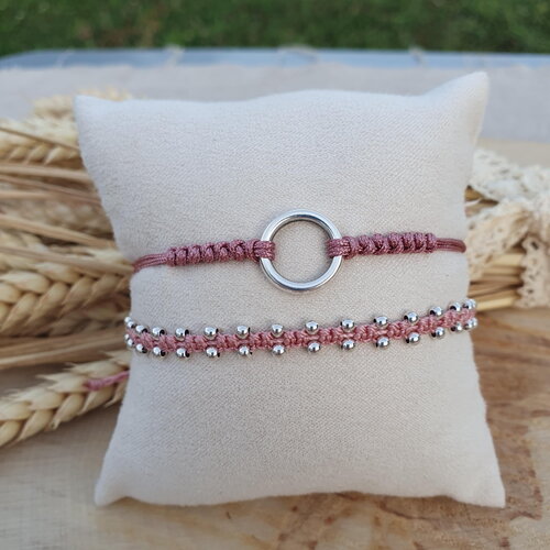 Bracelets réglables en cordon macramé et anneau argenté