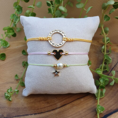 Bracelets réglables en cordon macramé