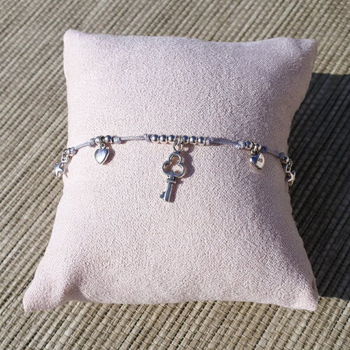 Bracelet à breloques