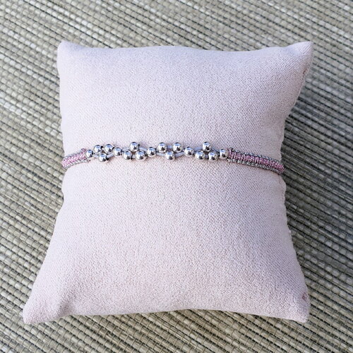 Bracelet bouquet de petites perles argentées