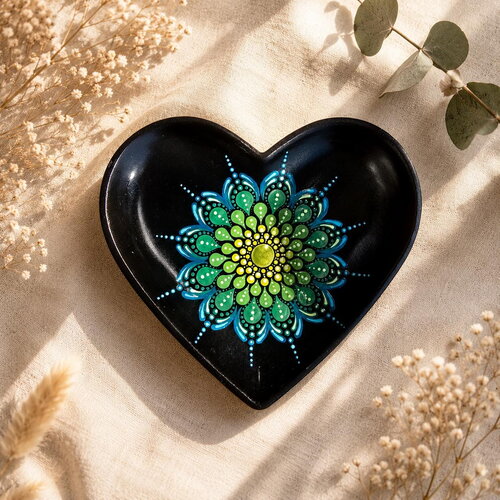 Coupelle cœur noire – mandala bronze, bleu & vert peint à la main - vide-poche artisanal