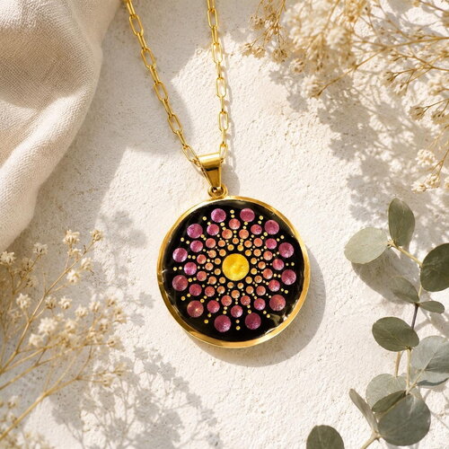 Collier mandala fuchsia & doré en acier inoxydable – peint à la main