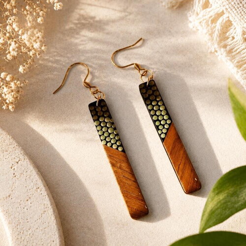 Boucles d’oreilles longues rectangulaires – vert métallisé peint à la main