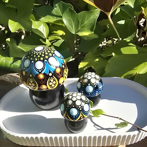 Lot de 3 champignons décoratifs mandala – peints à la main
