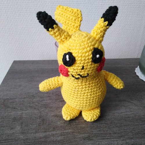 peluche pikachu la grande récré