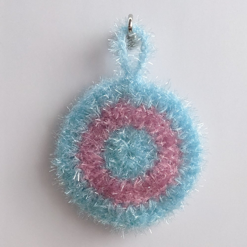 Tawashi  – éponge   - lavette  au crochet (forme plate) bleue / rose / bleue