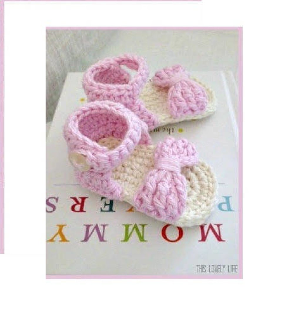 Paire De Sandales Fillette La Rose En Crochet Un Grand Marche