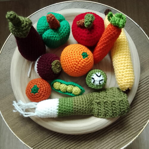 Dinette fruits et légumes au crochet