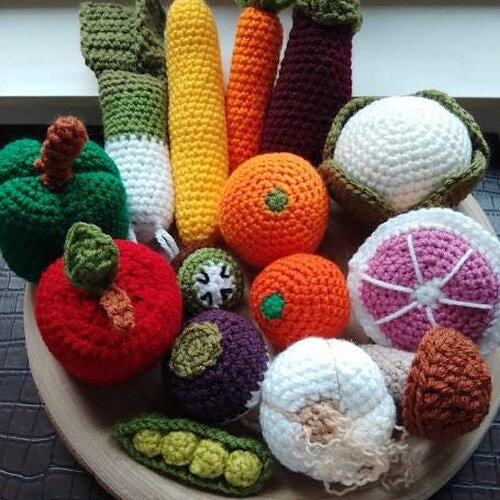 Fruits et légumes au crochet dinette