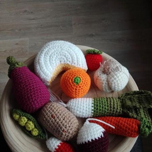 Lot dinette au crochet alimentation jouet fruits et légumes, viande...