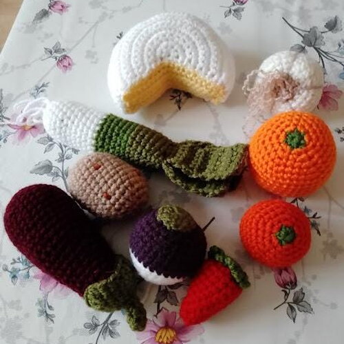 Dinette fruits, légumes et fromage au crochet