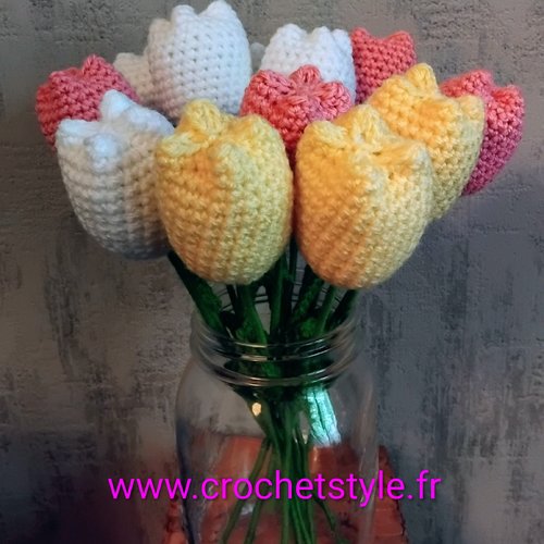 Bouquet fleurs éternelles crochet tulipes
