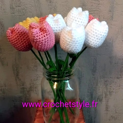 Bouquet fleurs éternelles crochet tulipes