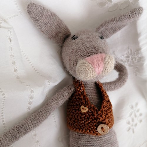 Doudou Lapin Au Crochet Fait Main – Soutien à L'Ukraine, Laine, Neuf, Fabrication France