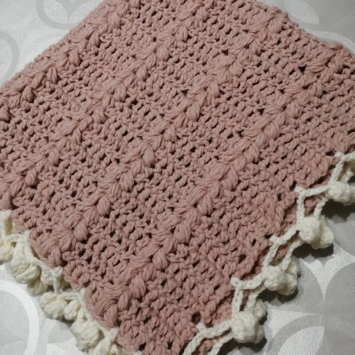 Couverture Couvre Lit Bebe Au Crochet Un Grand Marche