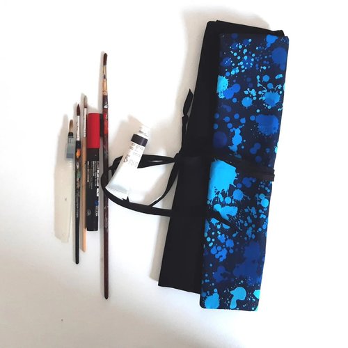 Pochette rangement trousse artiste peinture pinceaux dessin tâches peinture