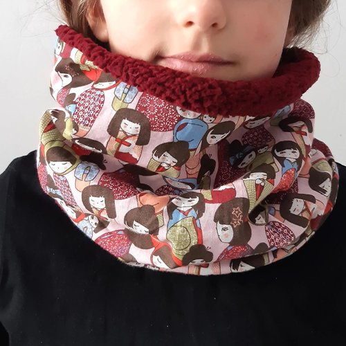Snood tour de cou bordeaux taille enfant poupées asiatiques kokeshi accessoire hiver