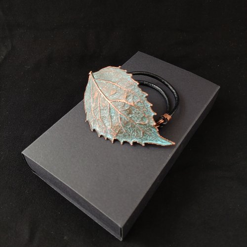 Bracelet feuille naturelle cuivre – bijou botanique artisanal