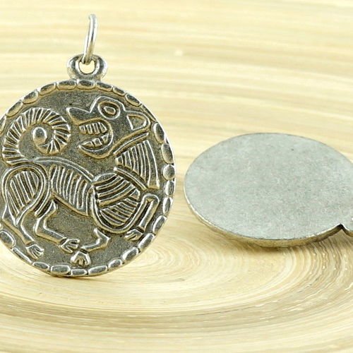 1pc maya esprit tigre puissance amulette tchèque constatations mat vieilli antique en argent pendent sku-30157