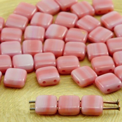 40pcs opaque valentine rose sainte-rosaline rayé mélange de tuiles plates carré 2 deux trou de verre sku-33502