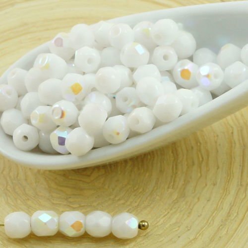 100pcs blanc opaque ab demi-verre tchèque ronde à facettes feu poli petites perles d'entretoise de 4 sku-31571