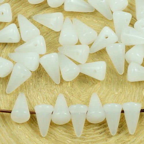 20pcs blanc albâtre opale spike cône de chute de verre tchèque perles de 7mm x 5mm sku-35505