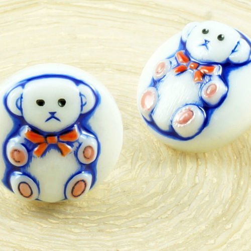 1pc à la main le verre tchèque bouton blanc bleu rouge bébé ours en peluche taille 6 13 5 mm sku-37600