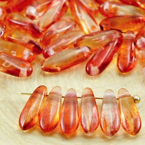 50pcs cristal jaune rouge arc-en-ciel petit poignard à plat de feuilles de verre tchèque perles hall sku-32785