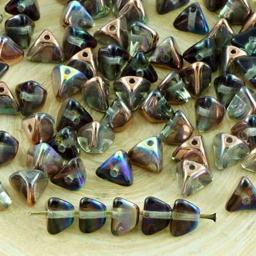 50pcs cristal de cuivre métallique arc-en-ciel tchèque en verre de grand demi-pincée triangle entret sku-31271