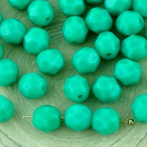 40pcs opaque turquoise green ronde à facettes feu poli entretoise de verre tchèque perles de 6mm sku-33193