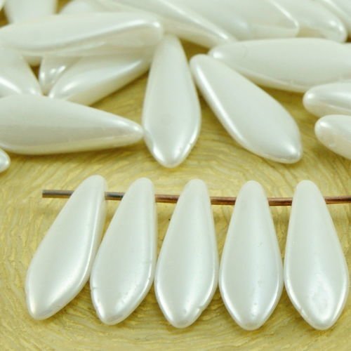 30pcs opaque lustre blanc verre tchèque poignard perles feuille plate de 5 mm x 16mm sku-31975