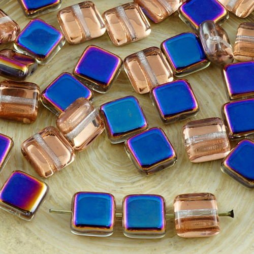 30pcs cristal métallique iris violet de la moitié à plat carré de tuiles un trou de verre tchèque pe sku-31044