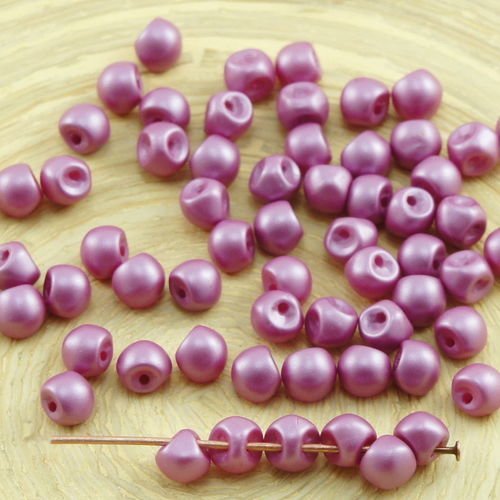 60pcs nacré violet cotton candy le plus petit champignon bouton tchèque perles de verre de 4 mm x 3  sku-31081