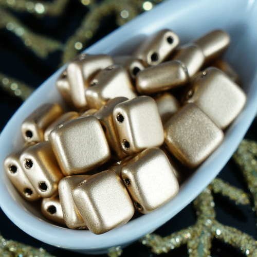 40pcs mat métallique de lin or tuile de verre tchèque perles de deux trous plat carré de 6mm sku-19015